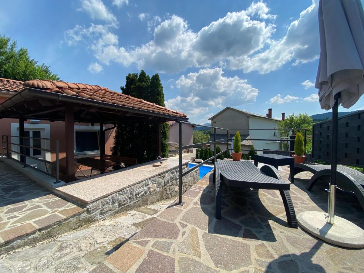 Holiday House Pasjak Sapjane Buitenkant foto