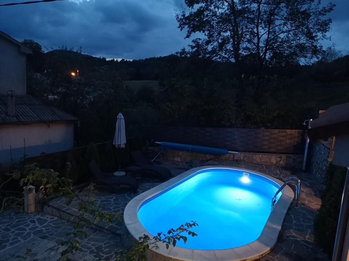 Holiday House Pasjak Sapjane Buitenkant foto